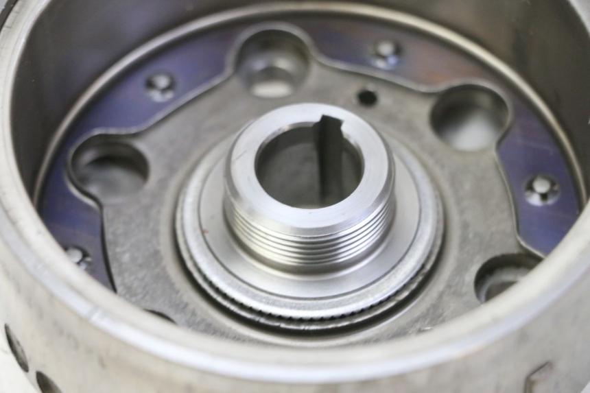 photo de ROTOR HONDA FES S-WING SWING ABS 125 (2007 - 2015) - Stan powierzchni