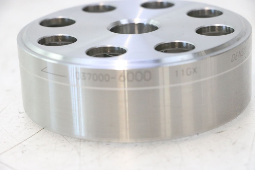 photo de ROTOR SUZUKI GSR 600 (2005 - 2012) - Inny kąt widzenia