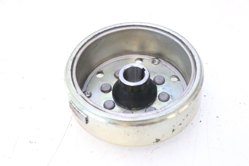 photo de ROTOR PEUGEOT LUDIX 50 (2008 - 2017) - Inny kąt widzenia