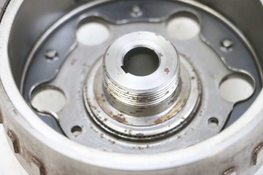 photo de ROTOR PEUGEOT SATELIS 125 (2010 - 2012) - Zbliżenie techniczne