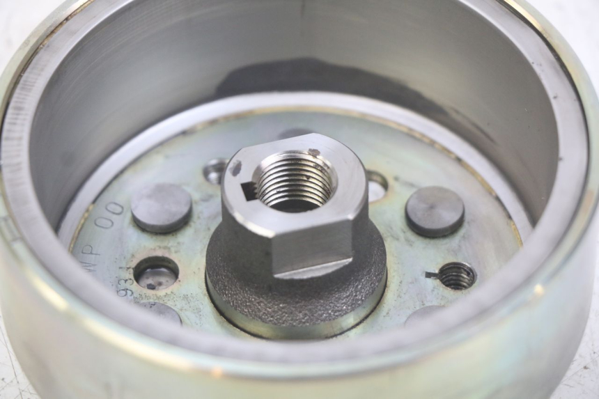 photo de ROTOR YAMAHA SR 125 (1982 - 2003) - Zbliżenie techniczne