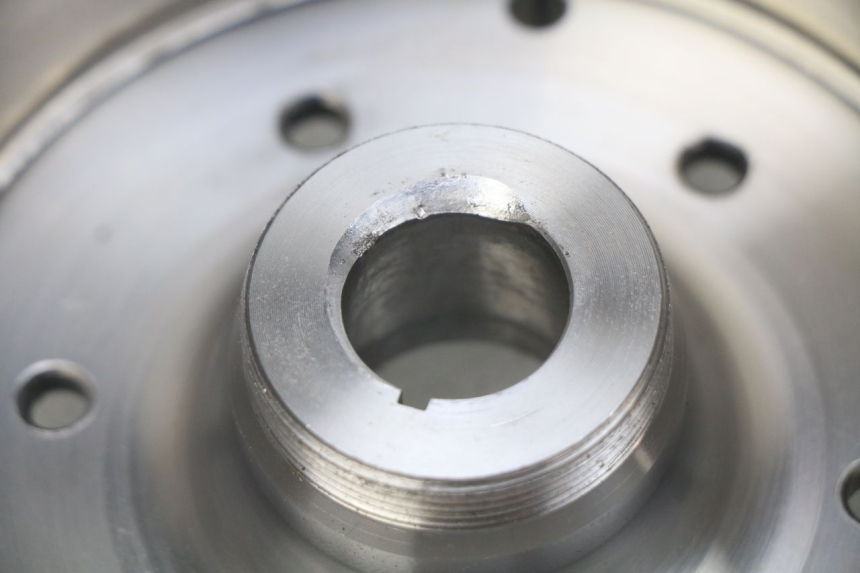 photo de ROTOR APRILIA SRV 850 (2012 - 2017) - Zbliżenie techniczne