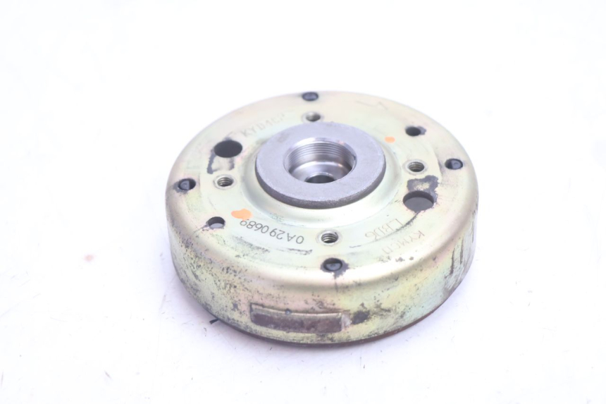 photo de ROTOR STATOR KYMCO AGILITY 4T 50 (2005 - 2018) - Zbliżenie techniczne