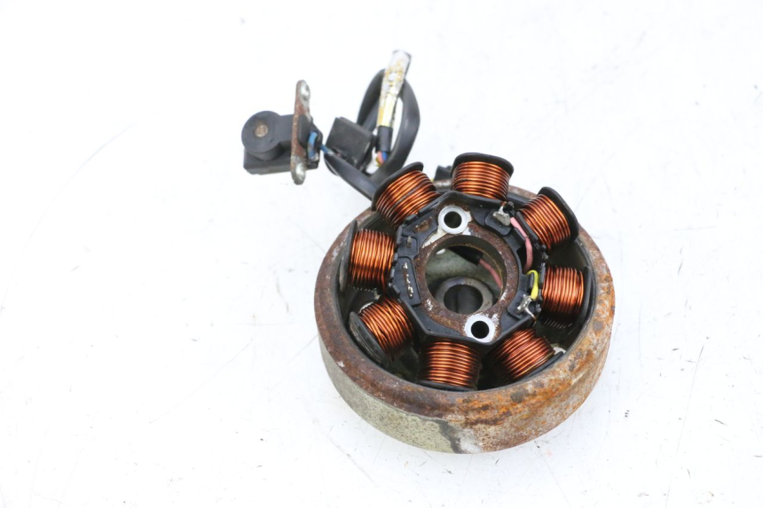 photo de ROTOR STATOR KYMCO AGILITY CITY 4T 50 (2008 - 2016) - Zbliżenie techniczne