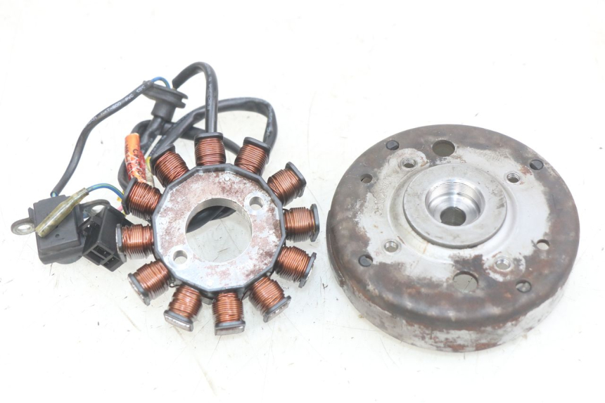 photo de ROTOR STATOR KYMCO AGILITY NAKED RENOUVO 2T 50 (2011 - 2018) - Widok główny