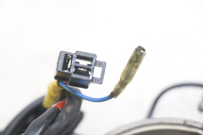 photo de ROTOR STATOR KYMCO AGILITY NAKED RENOUVO 2T 50 (2011 - 2018) - Zoom stanu zużycia