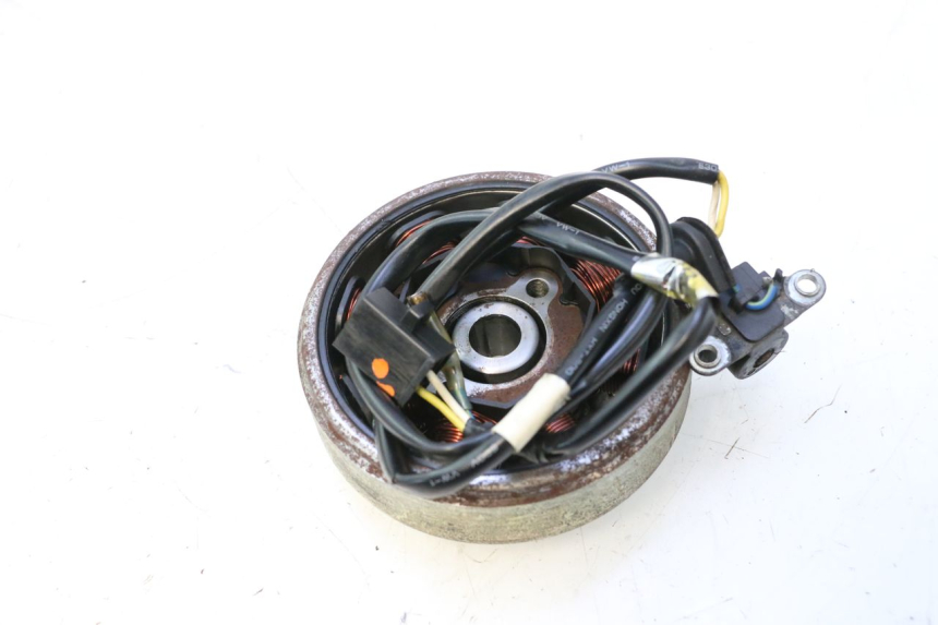 photo de ROTOR STATOR KYMCO AGILITY PREMIUM 50 (2007 - 2010) - Szczegół części