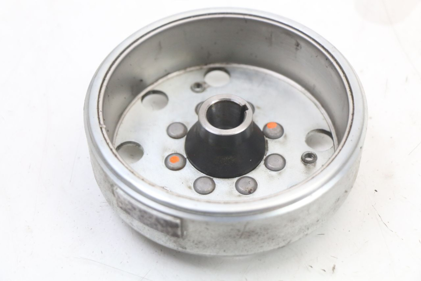 photo de ROTOR STATOR APRILIA SR MOTARD 50 (2012 - 2018) - Zbliżenie techniczne