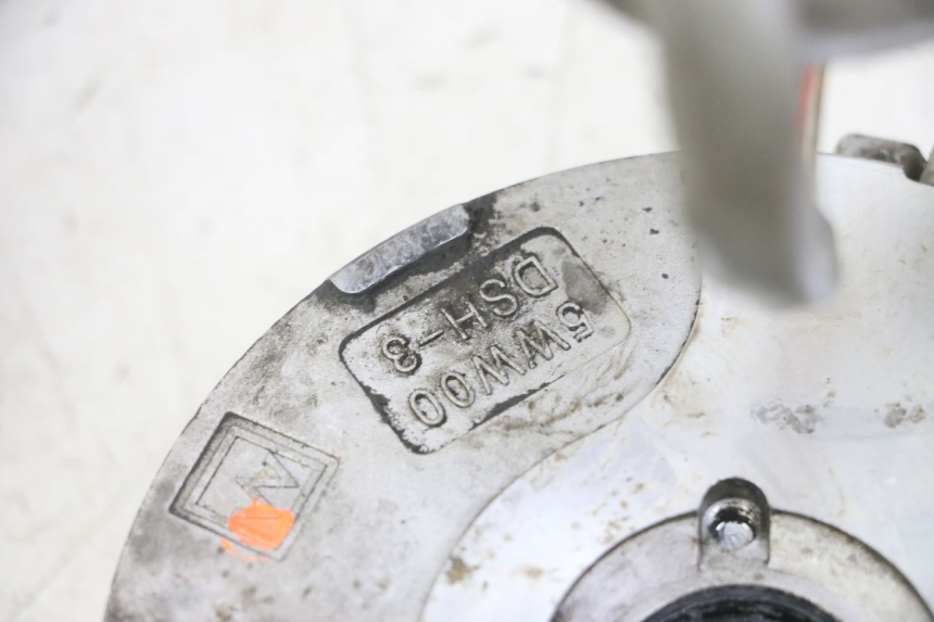 photo de ROTOR STATOR MBK BOOSTER SPIRIT NAKED 50 (2004 - 2017) - Zbliżenie techniczne