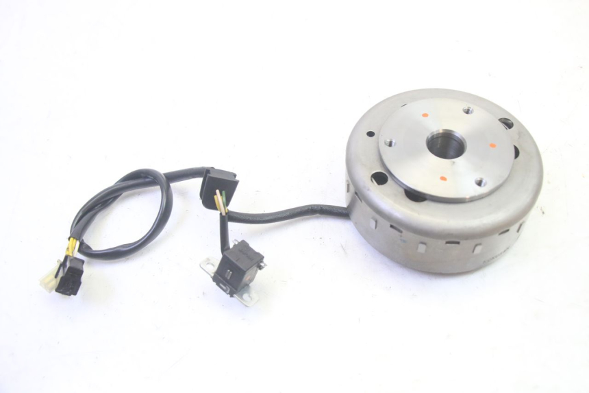 photo de ROTOR STATOR SUZUKI BURGMAN 125 (2007 - 2014) - Zoom stanu zużycia