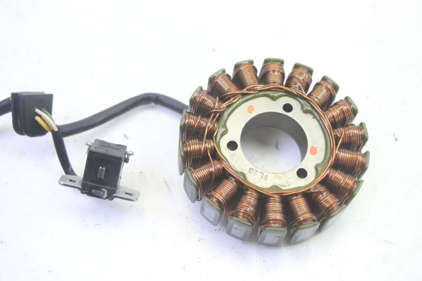 photo de ROTOR STATOR SUZUKI BURGMAN 125 (2007 - 2014) - Punkty mocowania