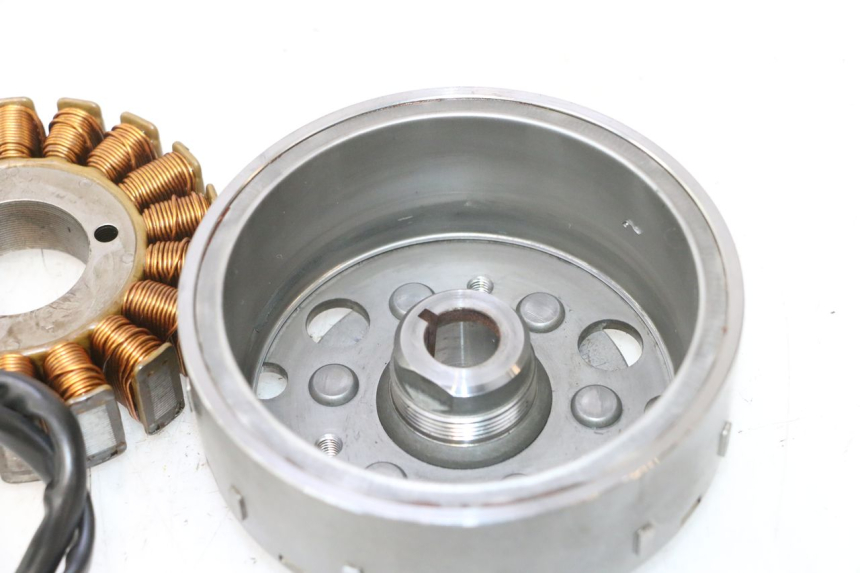 photo de ROTOR STATOR SUZUKI BURGMAN 125 (2007 - 2014) - Szczegóły charakterystyczne