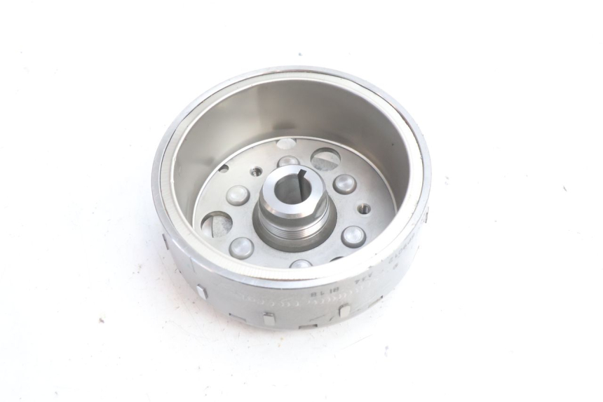 photo de ROTOR STATOR SUZUKI BURGMAN 125 (2007 - 2014) - Oznaczenia i referencje