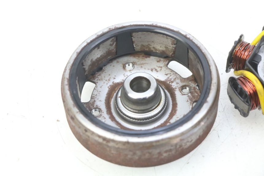 photo de ROTOR STATOR PEUGEOT BUXY 50 (1993 - 1998) - Inny kąt widzenia
