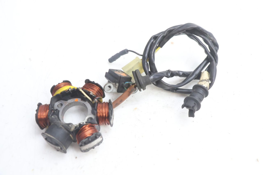 photo de ROTOR STATOR PEUGEOT BUXY 50 (1993 - 1998) - Zbliżenie komponentów