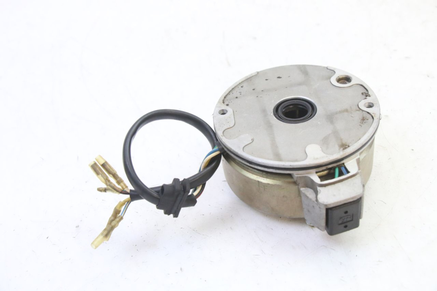 photo de ROTOR STATOR CCR DIRT BIKE 110 - Zbliżenie techniczne