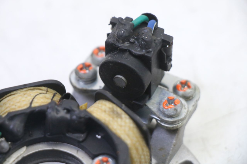 photo de ROTOR STATOR BSE DIRTBIKE PH10L 125 - Punkty mocowania