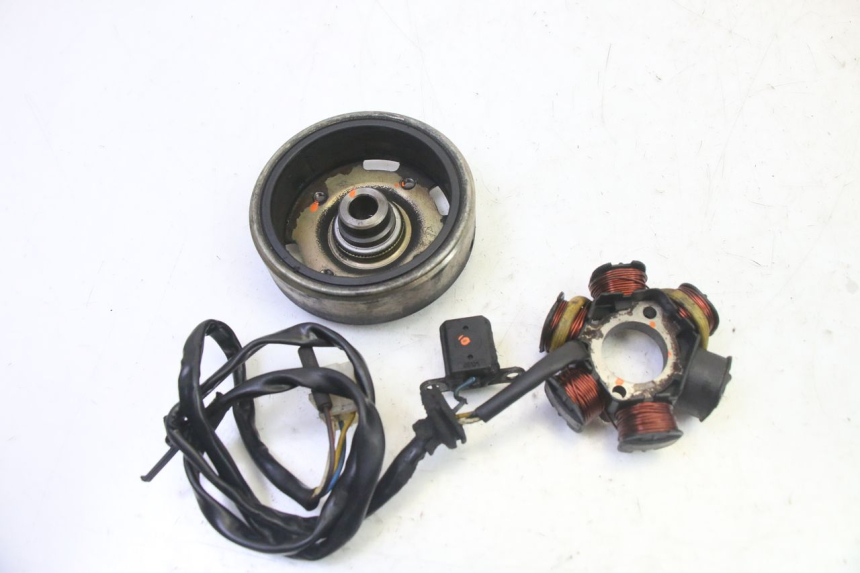 photo de ROTOR STATOR PEUGEOT ELYSTAR 50 (2002 - 2014) - Szczegół części