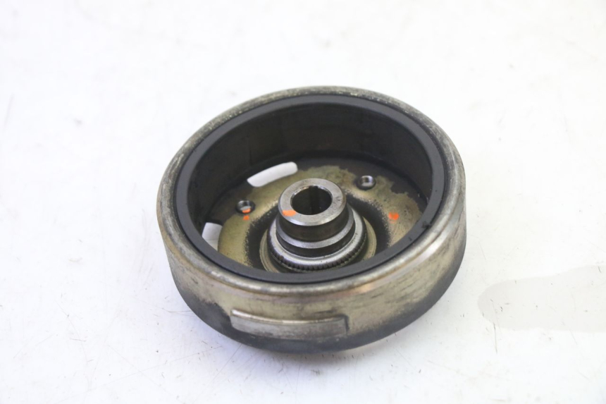 photo de ROTOR STATOR PEUGEOT ELYSTAR 50 (2002 - 2014) - Szczegóły charakterystyczne