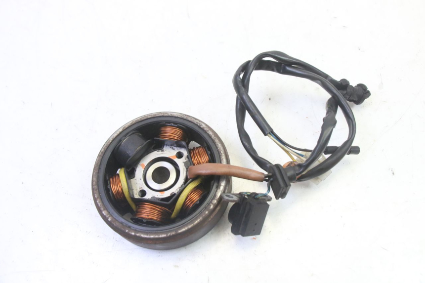 photo de ROTOR STATOR PEUGEOT ELYSTAR 50 (2002 - 2014) - Inny kąt widzenia