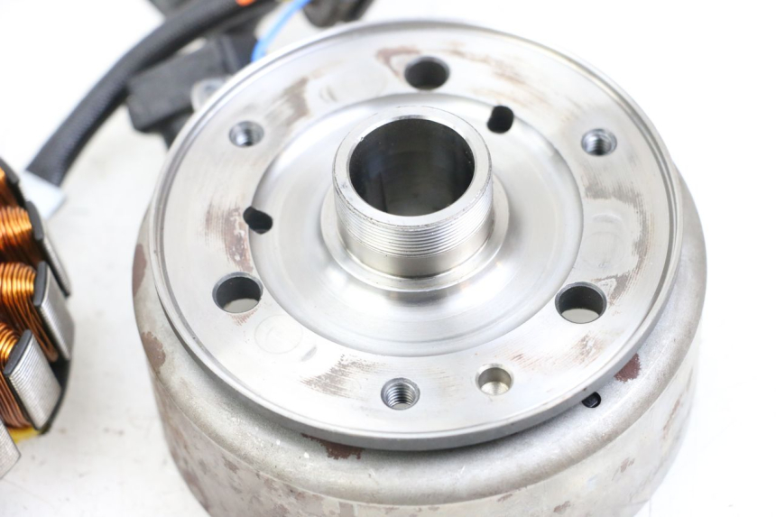 photo de ROTOR STATOR HONDA FES PANTHEON 2T 125 (1998 - 2002) - Zoom stanu zużycia