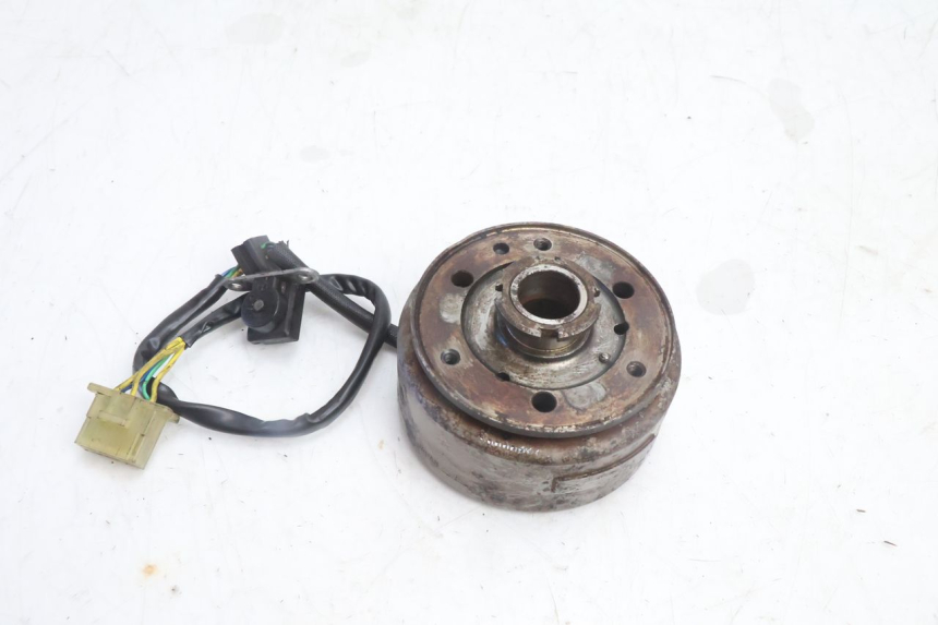 photo de ROTOR STATOR HONDA FES PANTHEON 2T 125 (1998 - 2002) - Inny kąt widzenia
