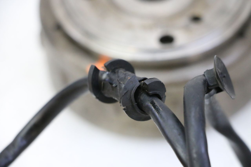 photo de ROTOR STATOR HONDA FES S-WING SWING ABS 125 (2007 - 2015) - Inny kąt widzenia