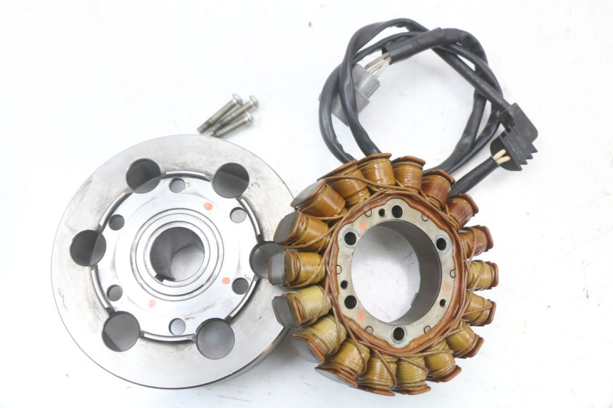 photo de ROTOR STATOR YAMAHA FJR ABS 1300 (2006 - 2012) - Szczegół części