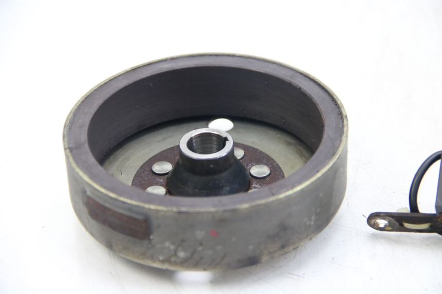 photo de ROTOR STATOR PIAGGIO FLY 2T 50 (2004 - 2017) - Zbliżenie techniczne