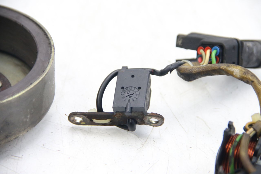 photo de ROTOR STATOR PIAGGIO FLY 2T 50 (2004 - 2017) - Widok ogólny