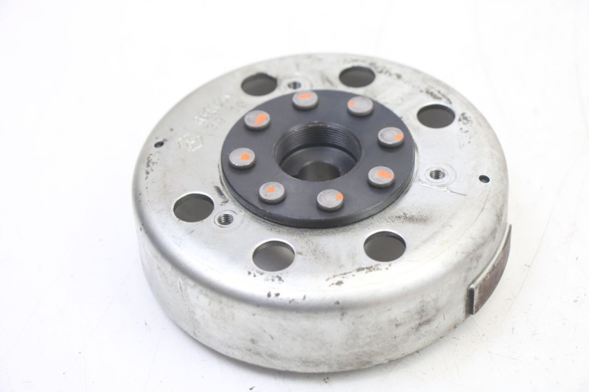photo de ROTOR STATOR PIAGGIO FLY 2T 50 (2004 - 2017) - Zbliżenie techniczne