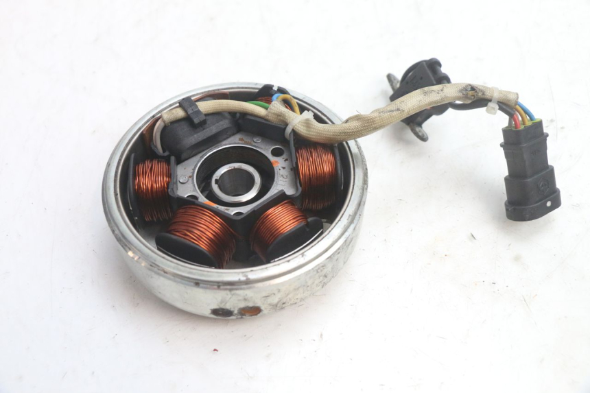 photo de ROTOR STATOR PIAGGIO FLY 2T 50 (2004 - 2017) - Inny kąt widzenia