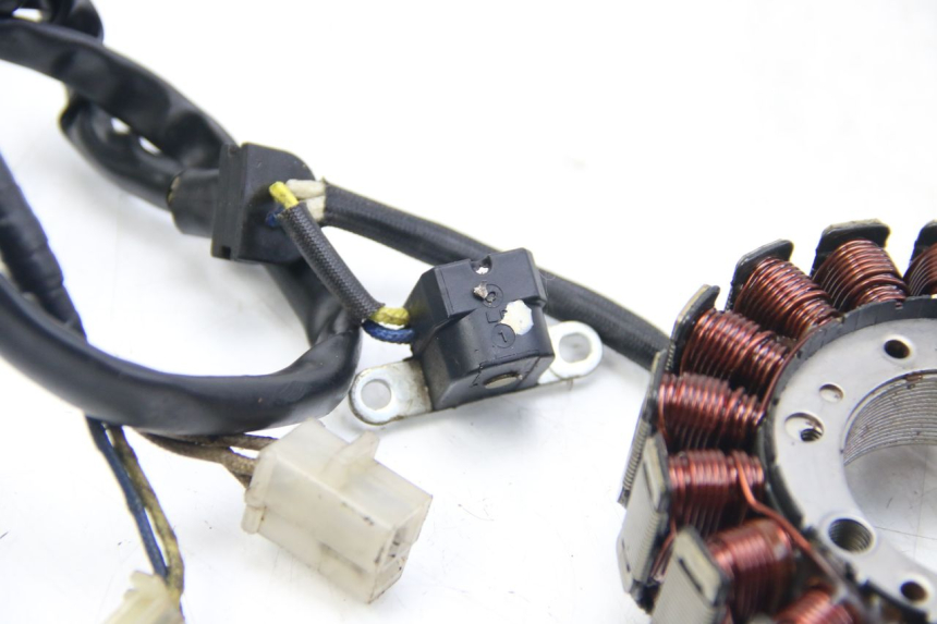 photo de ROTOR STATOR YAMAHA FZS FAZER 600 (1998 - 2001) - Zoom stanu zużycia