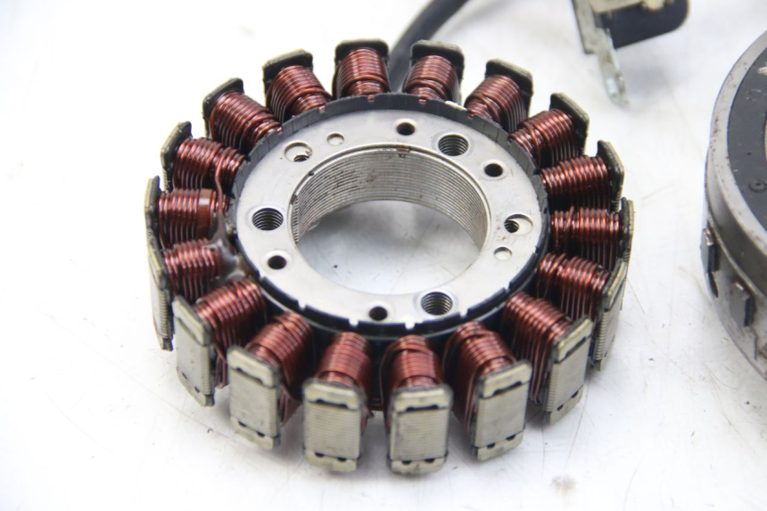 photo de ROTOR STATOR YAMAHA FZS FAZER 600 (1998 - 2001) - Widok ogólny