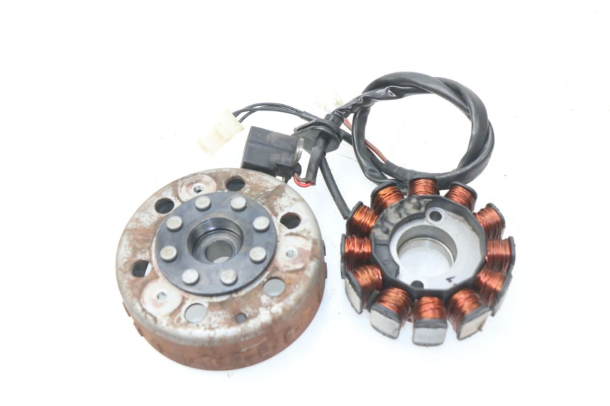 photo de ROTOR STATOR PEUGEOT KISBEE 2T 50 (2018 - 2022) - Widok główny
