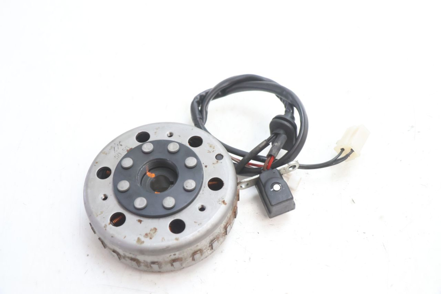 photo de ROTOR STATOR PEUGEOT KISBEE 2T 50 (2018 - 2022) - Zoom stanu zużycia