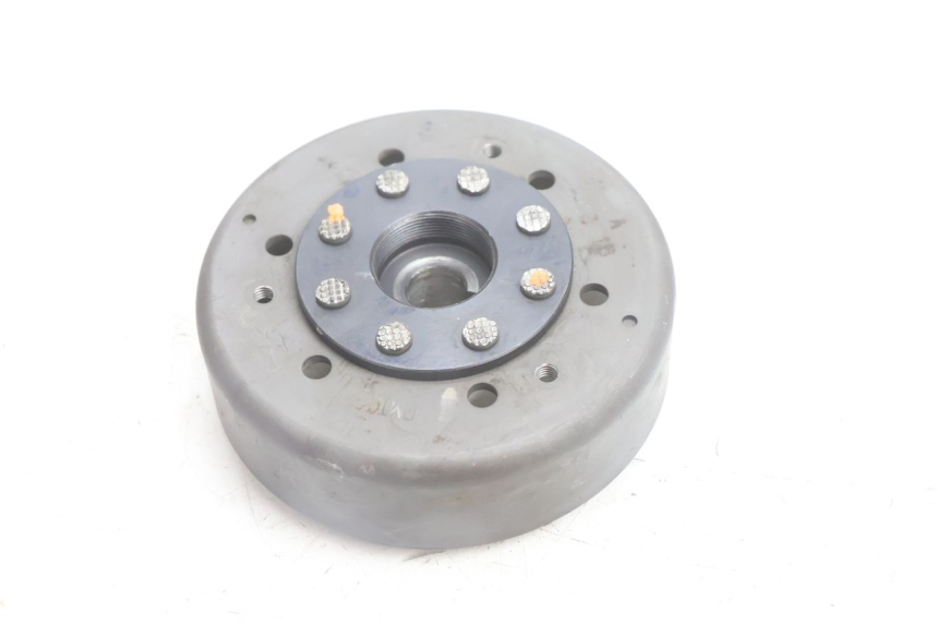 photo de ROTOR STATOR PEUGEOT KISBEE 2T 50 (2010 - 2017) - Zbliżenie techniczne