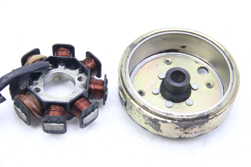 photo de ROTOR STATOR PEUGEOT KISBEE 4T 50 (2010 - 2017) - Szczegół części