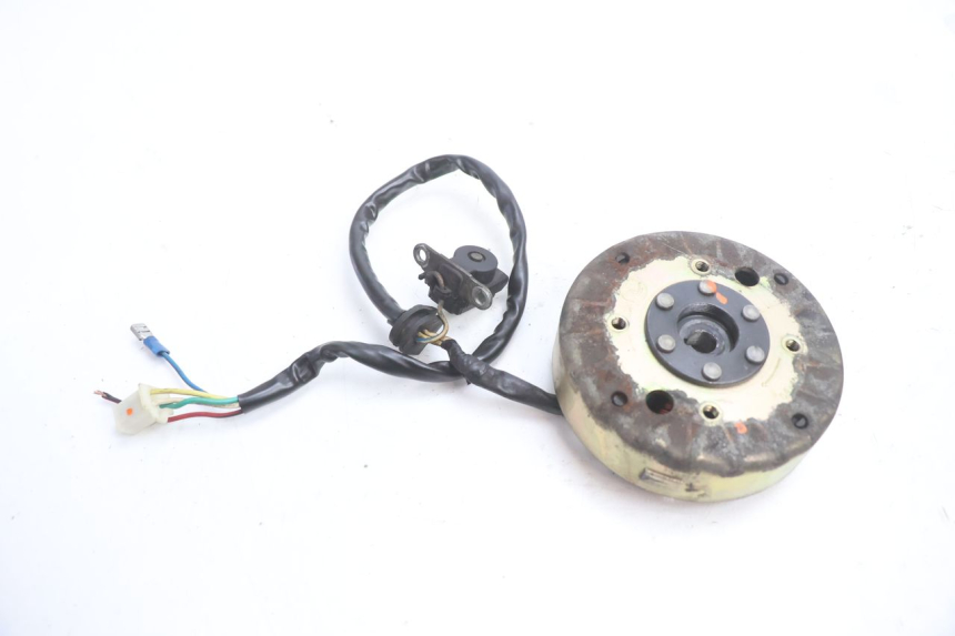 photo de ROTOR STATOR PEUGEOT KISBEE 4T 50 (2010 - 2017) - Zoom stanu zużycia