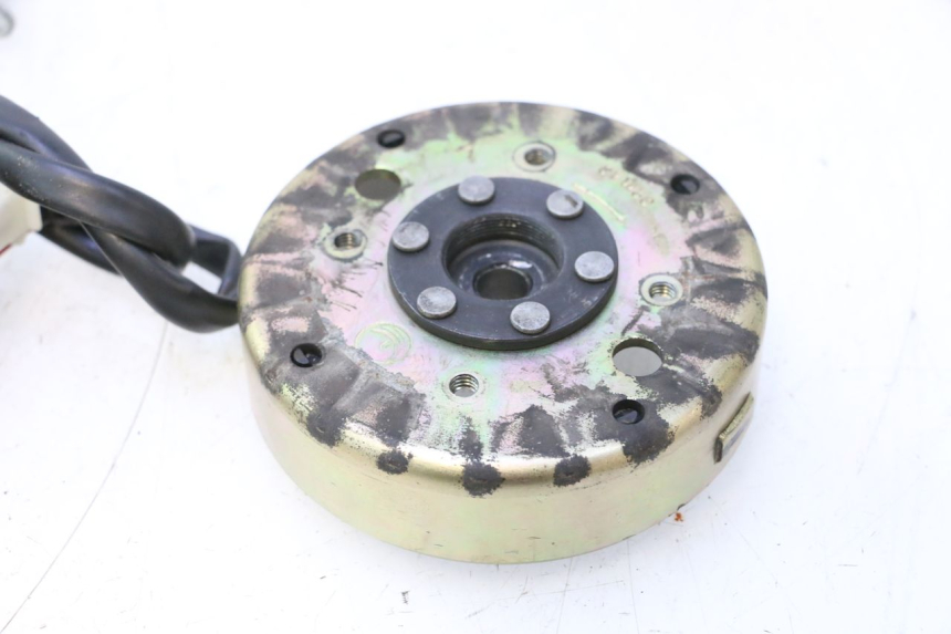 photo de ROTOR STATOR PEUGEOT KISBEE 4T 50 (2010 - 2017) - Część sprawdzona
