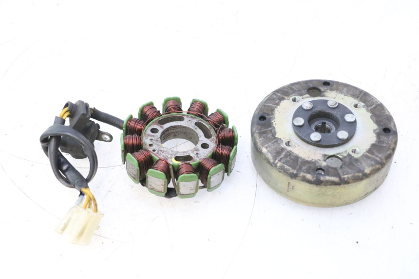 photo de ROTOR STATOR PEUGEOT KISBEE 4T 50 (2018 - 2022) - Widok główny