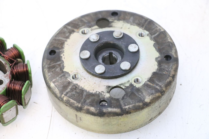 photo de ROTOR STATOR PEUGEOT KISBEE 4T 50 (2018 - 2022) - Widok produktu