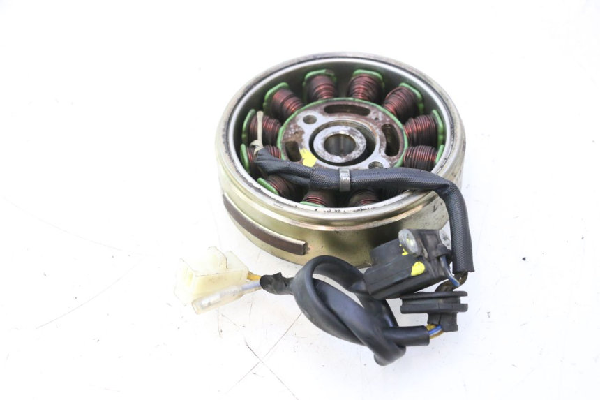 photo de ROTOR STATOR PEUGEOT KISBEE 4T 50 (2018 - 2022) - Zoom stanu zużycia