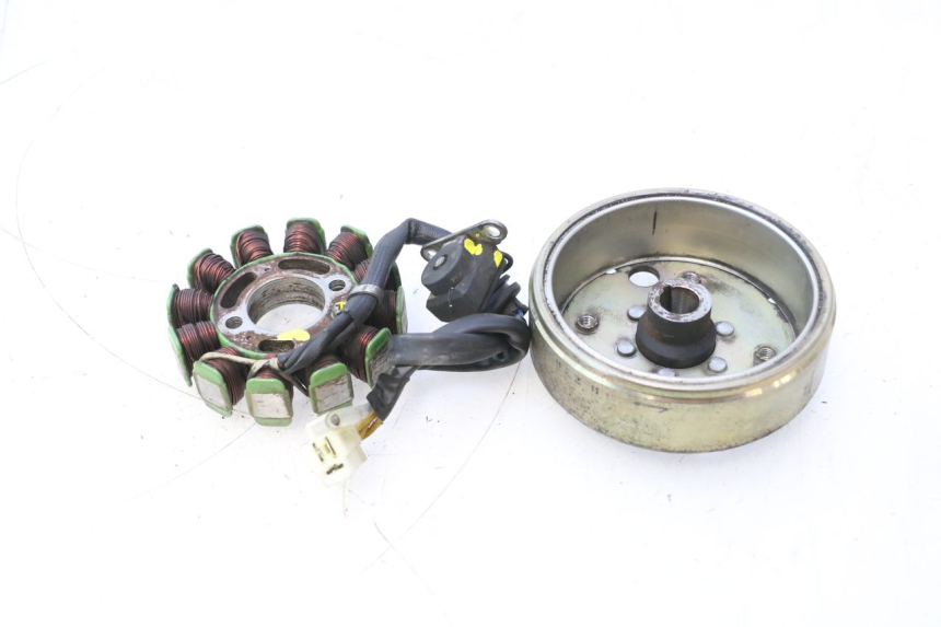 photo de ROTOR STATOR PEUGEOT KISBEE 4T 50 (2018 - 2022) - Widok ogólny