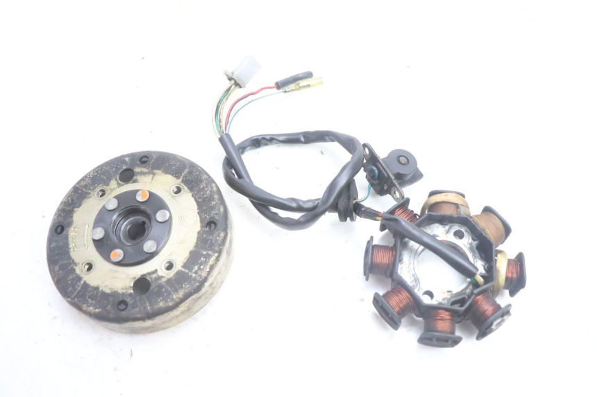 photo de ROTOR STATOR PEUGEOT KISBEE 4T 50 (2010 - 2017) - Widok główny