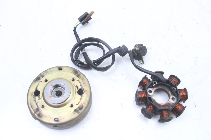 photo de ROTOR STATOR KYMCO DINK 4T 50 (2007 - 2018) - Szczegół części