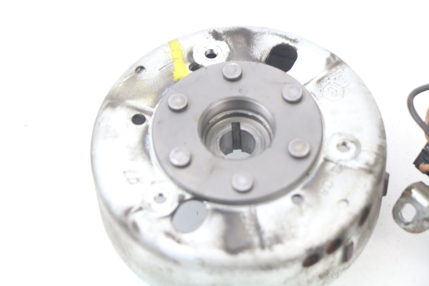 photo de ROTOR STATOR PIAGGIO LIBERTY 4T 50 (2004 - 2008) - Punkty mocowania