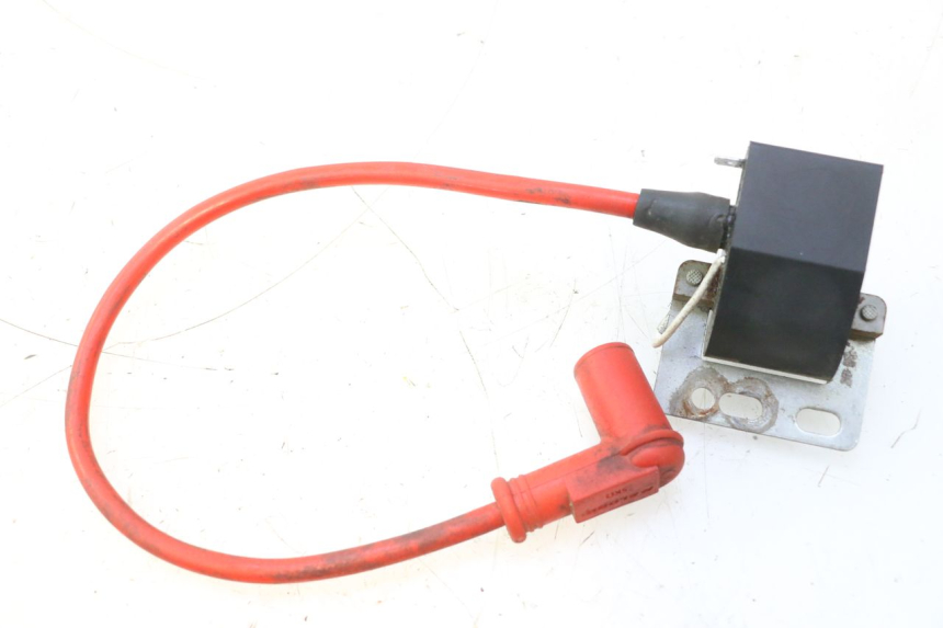 photo de ROTOR STATOR PEUGEOT LUDIX BLASTER 50 (2006 - 2014) - Zbliżenie komponentów