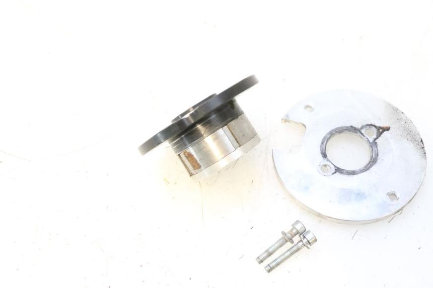 photo de ROTOR STATOR PEUGEOT LUDIX BLASTER 50 (2006 - 2014) - Widok z bliska