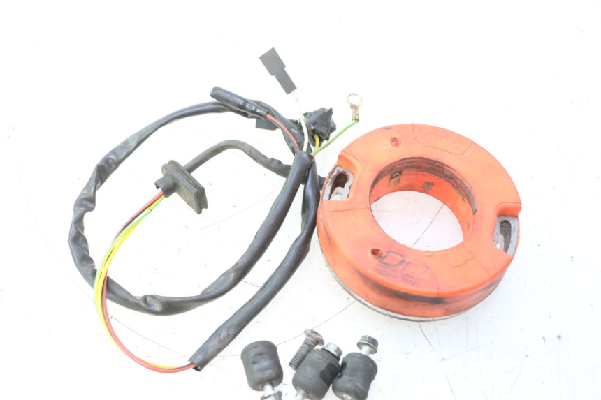 photo de ROTOR STATOR PEUGEOT LUDIX BLASTER 50 (2006 - 2014) - Oznaczenia i referencje